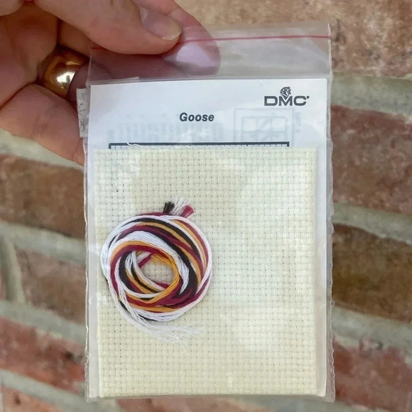 Mini Motif Counted Cross Stitch for Beginners 1987 Duck Goose Retro NEW Kit - Picture 2 of 2